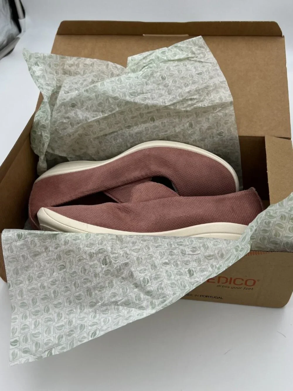 NIB Arcopedico Siena Slip-ons in Pink, size 39 or 8.5.